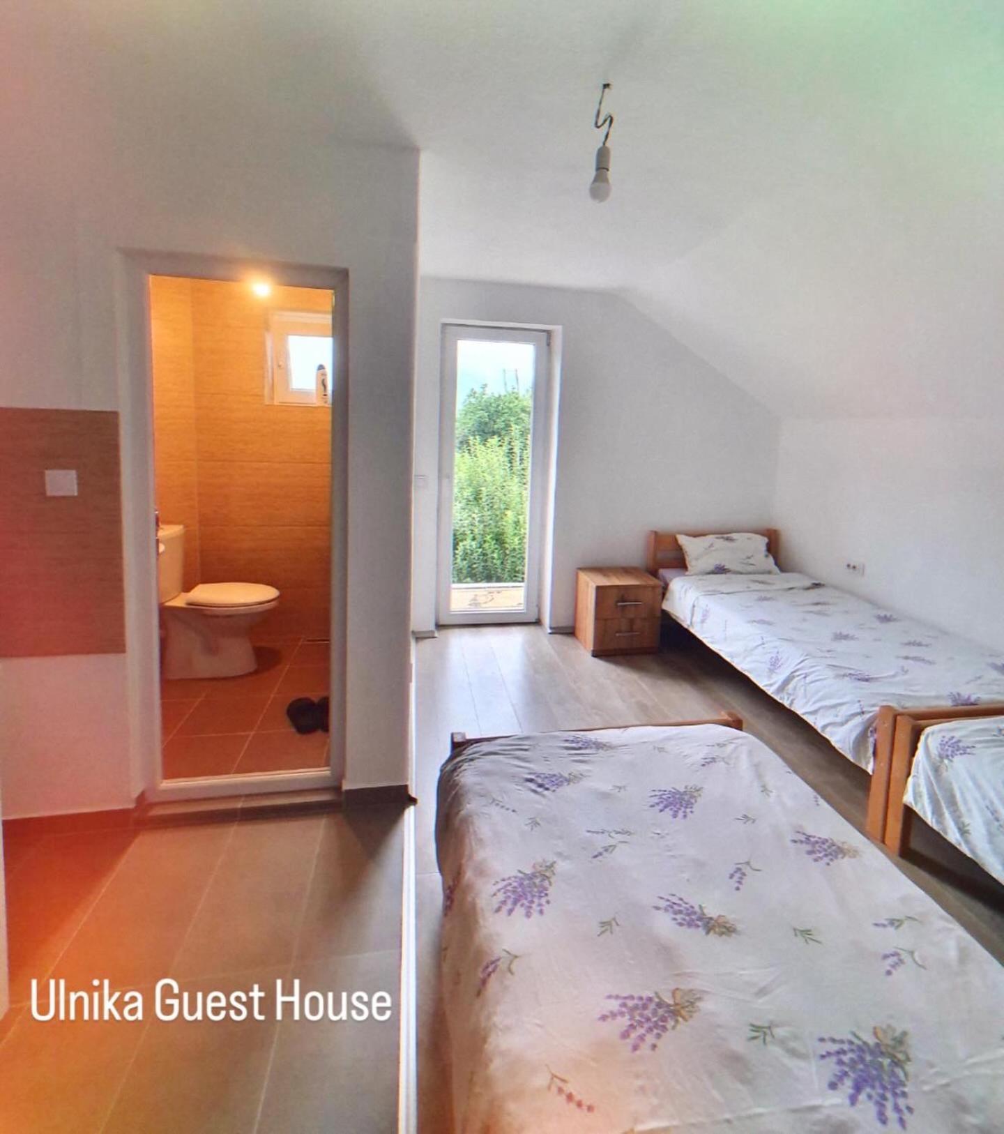 Guest House Ulnika Vusanje Bagian luar foto